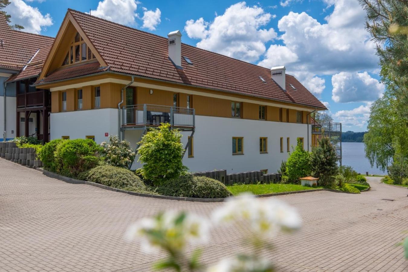 Apartment Riviera 500-15 Lipno Home リプノ・ナト・ヴルタヴォウ エクステリア 写真